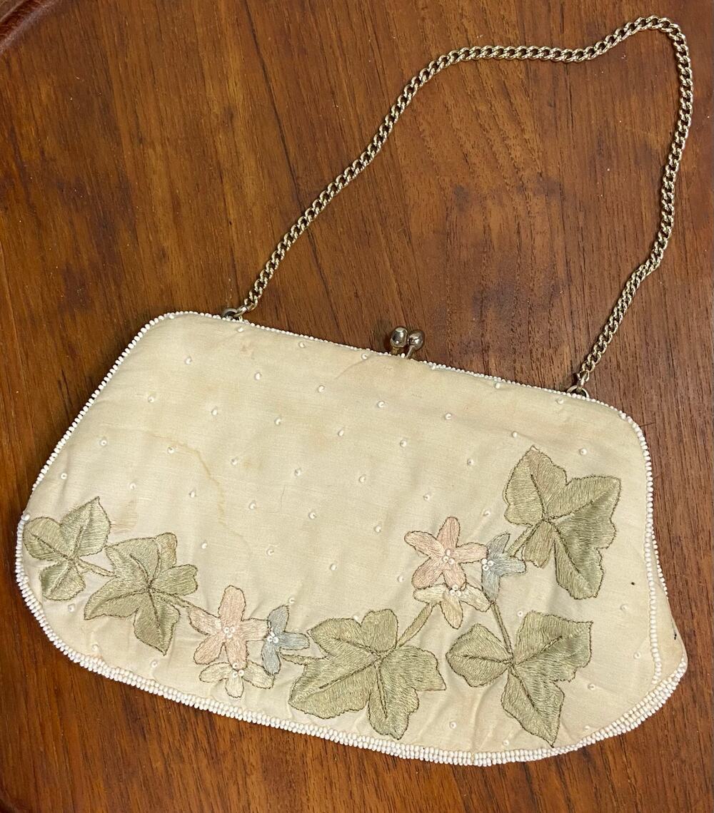 Vintage Embroidered Clutch Purse Seed Beads Made in Japan READ